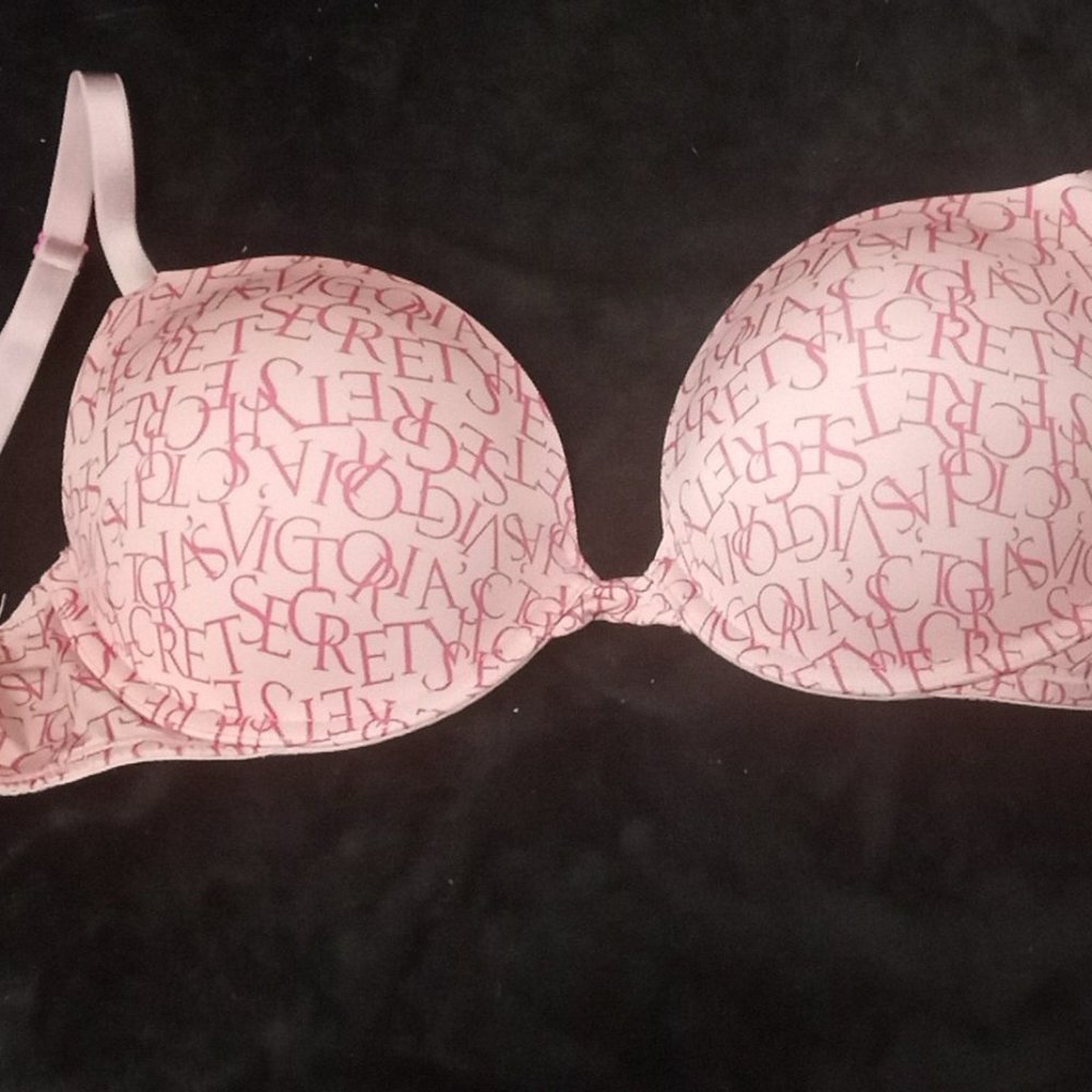 Womens Victoria's Secret bra 34D